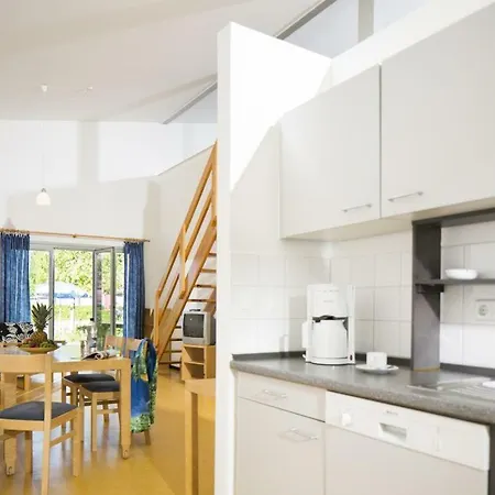 Ferienhaus 4 *